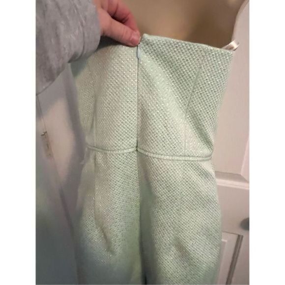 Shoshanna Strapless Dress. Gorgeous light green color. Sparkly. Size 2 - Picture 4 of 6